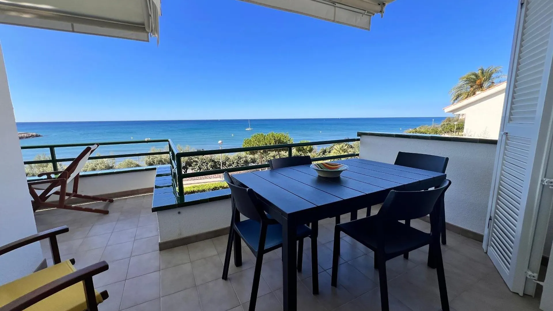 Sitges Frente Al Mar Apartment